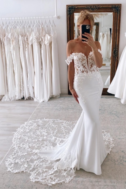 Robe de mariée sirène simple épaules dénudées en dentelle