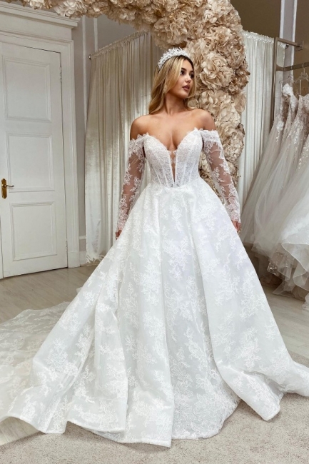 Robe de mariée princesse avec manches dentelles élégante et luxueuse