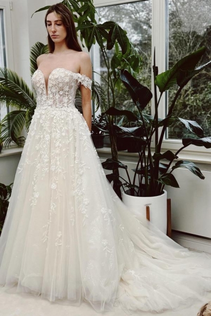 Robes de mariée de créateurs Ligne A | Robe de mariée avec dentelle