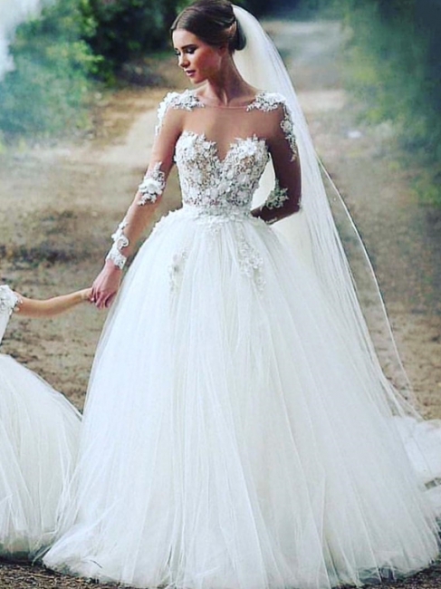 Robe de mariée princesse avec appliques | robe de mariée élégante