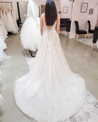 Robes de mariée simples avec dentelle | Une ligne de robes de mariée_2