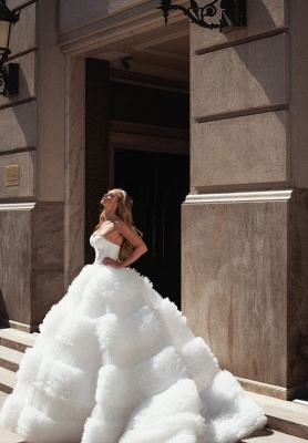 Charmante robe de mariée de bal en tulle du jardin, sans bretelles et avec longueur de plancher_3