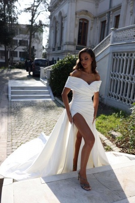 Robe de mariée simple blanche sur satin épaules dénudées très élégante bon prix_4