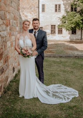 Belles robes de mariée en dentelle sirène | Robes de mariée avec traînes_1