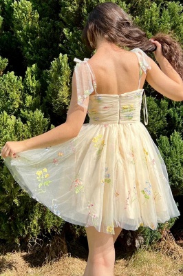 Robe courte en dentelle | Robes de bal d'été_5