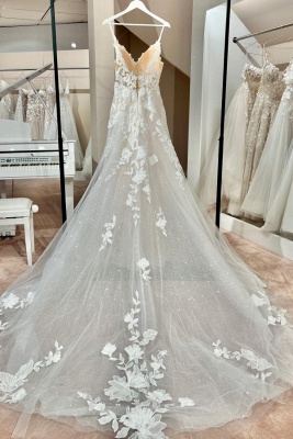 Robes de mariée simples Une ligne de vêtements de mariée en dentelle en tulle_2