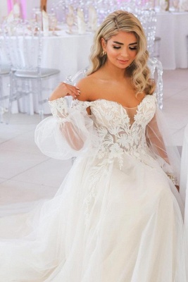 Belles robes de mariée Une ligne de robes de mariée en tulle avec dentelle_5