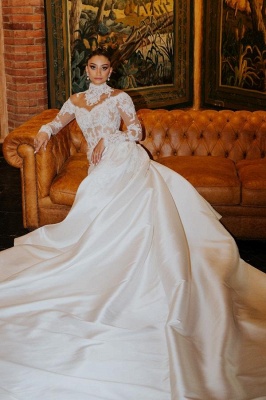 Robe de mariée empire en satin avec manches en dentelle