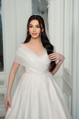 Belles robes de mariée Robes de mariée trapèze avec dentelle_3