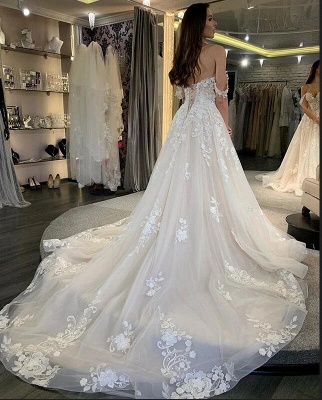 robe de mariée blanche à linie | robe de mariée en dentelle_2