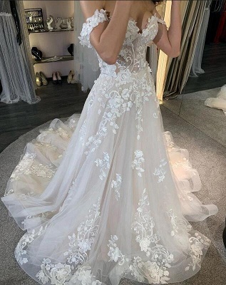 robe de mariée blanche à linie | robe de mariée en dentelle_3