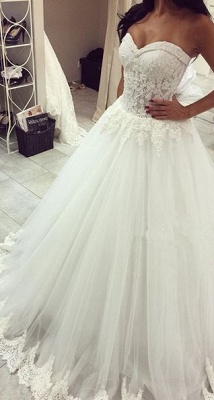 Forme Princesse Traîne moyenne Col en cœur Tulle Robes de mariée avec Dentelle_1