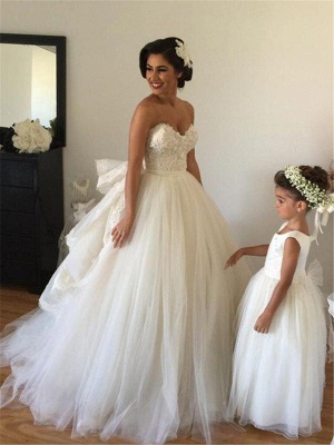 Forme Marquise Traîne moyenne Epaules nues Tulle Robes de mariée avec Ruches_4