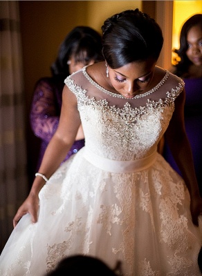 Forme Princesse Traîne moyenne Col U profond Dentelle Nouveau Robes de mariée A-ligne avec Perle_1